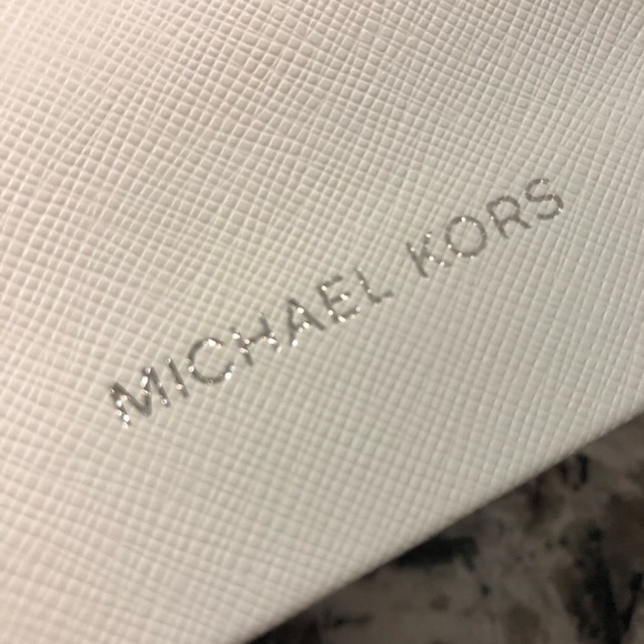 Michael Kors Sunglass Eyeglass Hardshell Case Snap Closure and Cloth - Picture 4 of 11